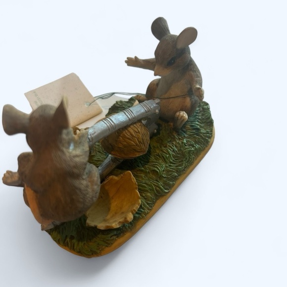 Vintage, Collectible Dean Griff figure, "Let's Get Cracking", Charming tails - Picture 1 of 11